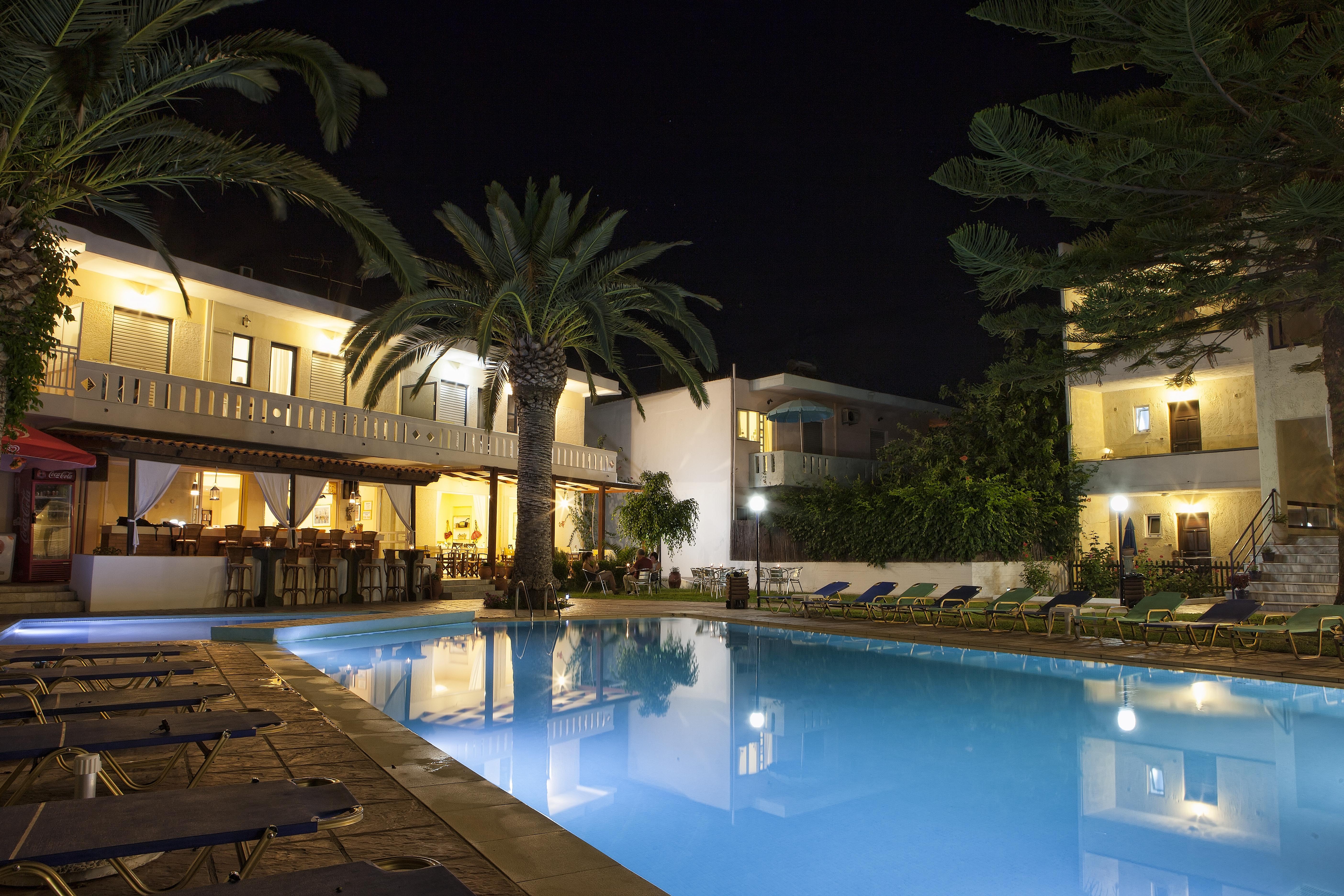 Cretan Sun Aparthotel Adelianos Kampos Eksteriør bilde