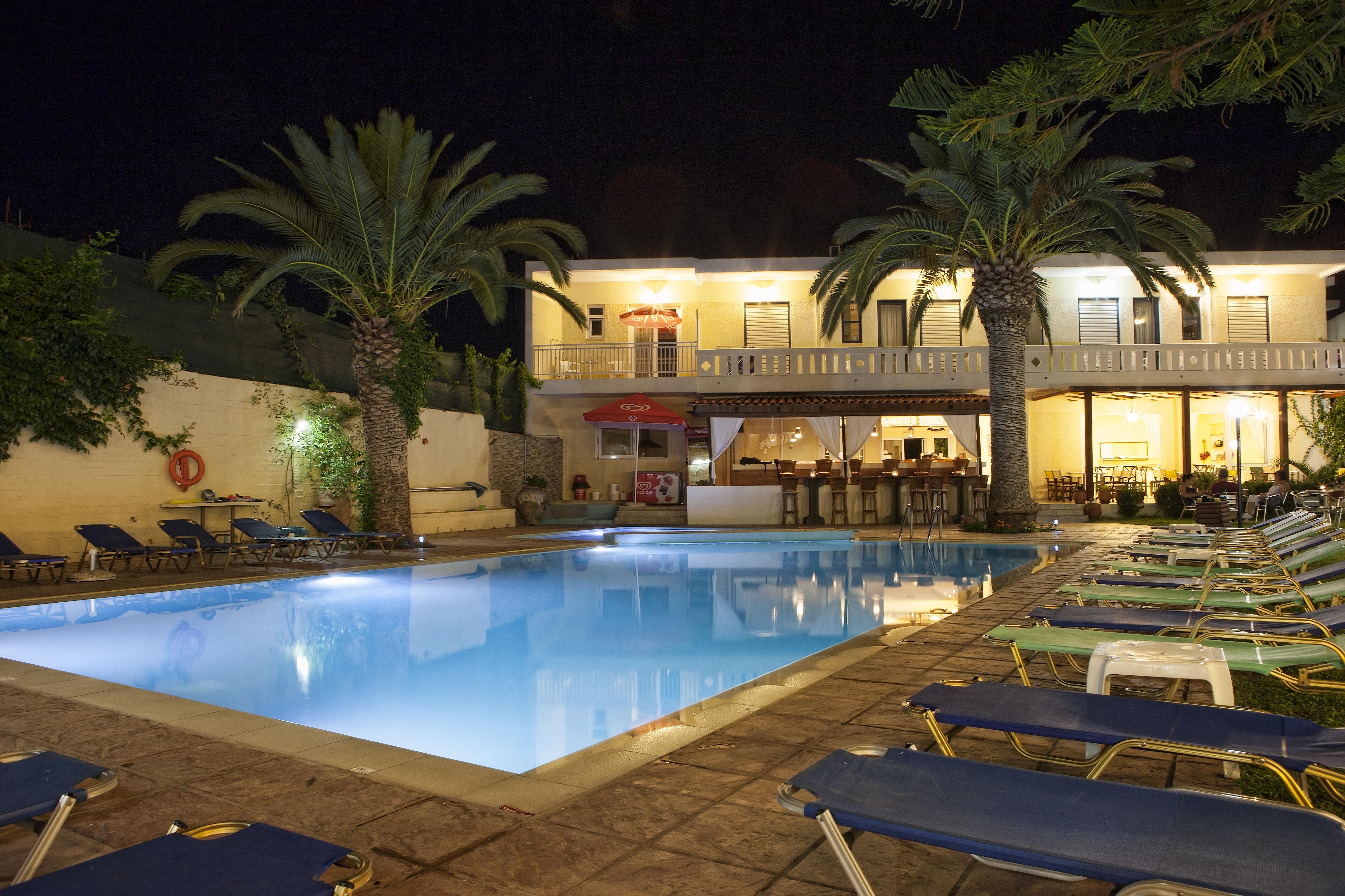 Cretan Sun Aparthotel Adelianos Kampos Eksteriør bilde