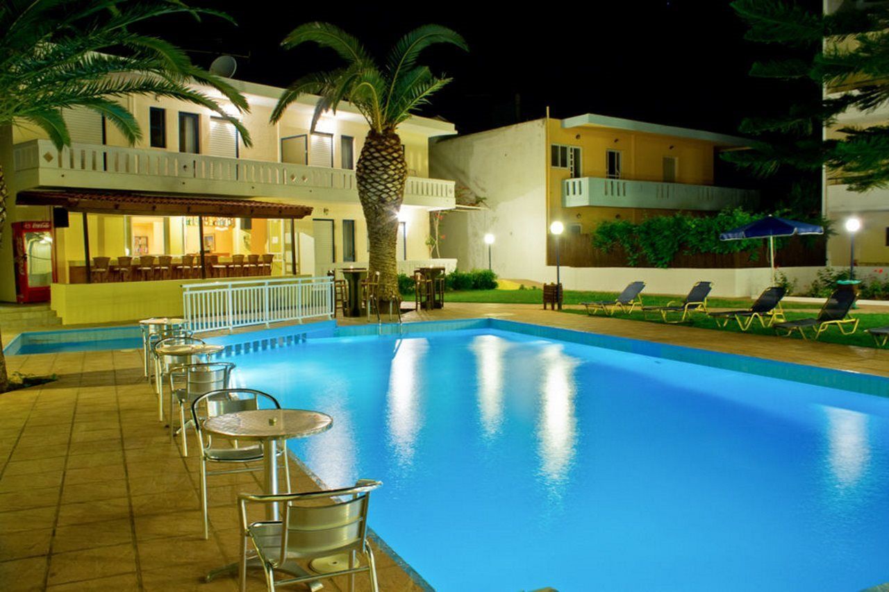 Cretan Sun Aparthotel Adelianos Kampos Eksteriør bilde